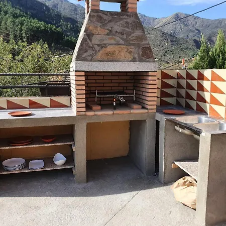Rurales Hurdes Altas - La Antigua Guarderia Apartamento