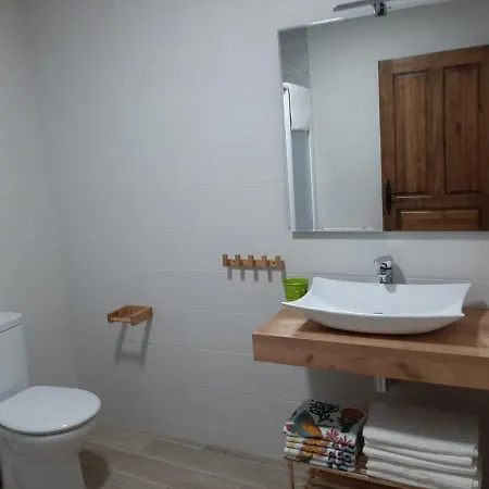 Rurales Hurdes Altas - La Antigua Guarderia * Casares de las Hurdes