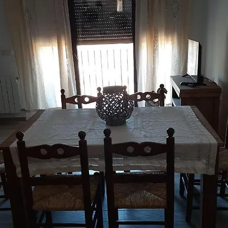 Rurales Hurdes Altas - La Antigua Guarderia * Casares de las Hurdes