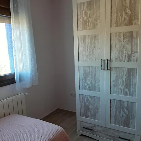 Rurales Hurdes Altas - La Antigua Guarderia *