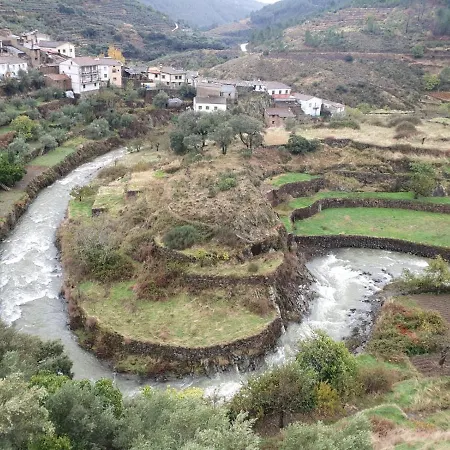Rurales Hurdes Altas - La Antigua Guarderia Apartamento Casares de las Hurdes