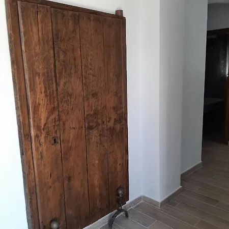 Rurales Hurdes Altas - La Antigua Guarderia Apartamento