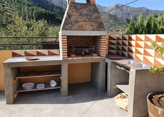 Rurales Hurdes Altas - La Antigua Guarderia Apartamento