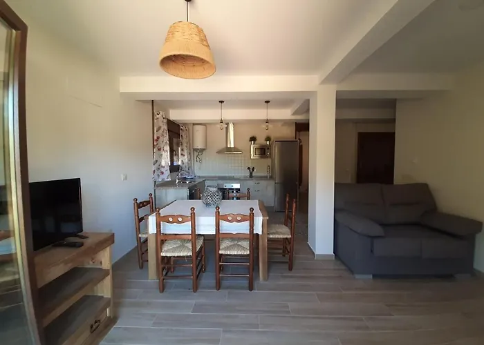 Rurales Hurdes Altas - La Antigua Guarderia カサーレス・デ・ラス・ウルデス