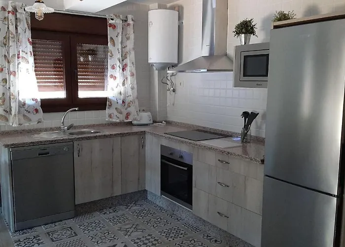 Rurales Hurdes Altas - La Antigua Guarderia Apartamento