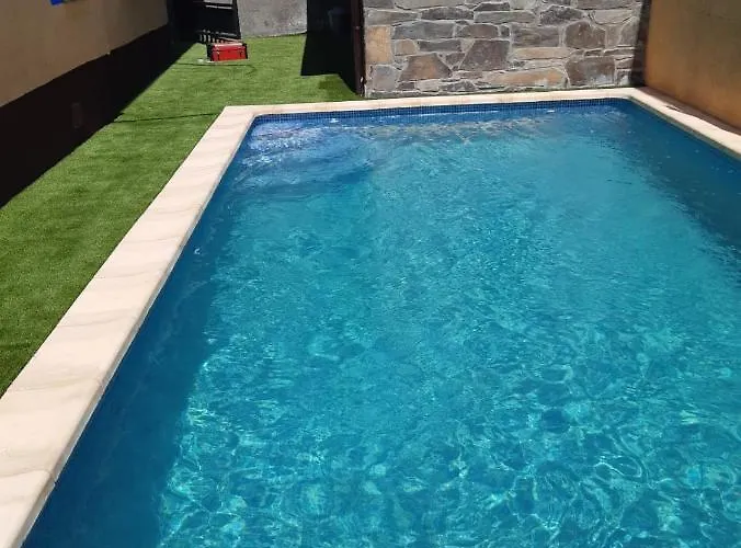 Rurales Hurdes Altas - La Antigua Guarderia