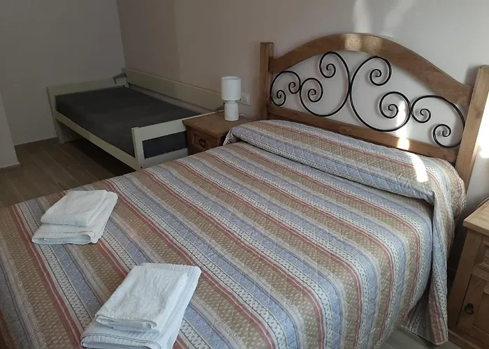 Rurales Hurdes Altas - La Antigua Guarderia Apartamento Casares de las Hurdes