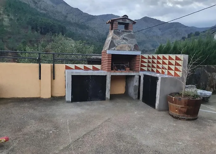 Rurales Hurdes Altas - La Antigua Guarderia *