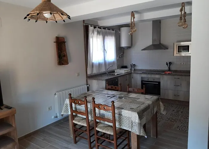 Rurales Hurdes Altas - La Antigua Guarderia